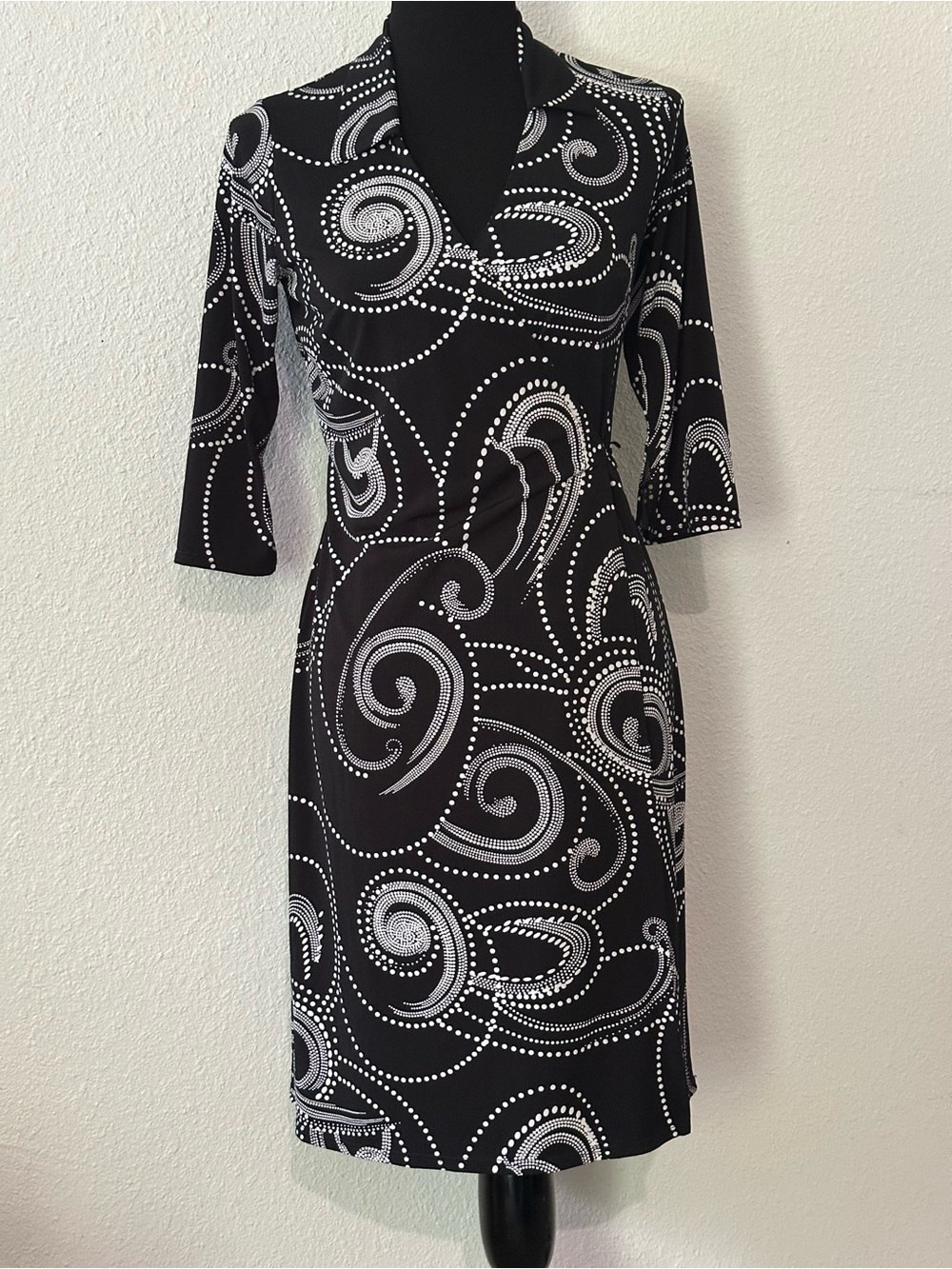 I.N. San Francisco Black and White Swirl Jersey Wrap-Style Midi Dress - Picture 5 of 8